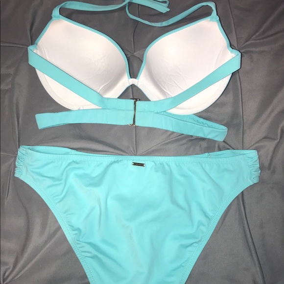 Victoria’s Secret Knockout Bikini👙 - Picture 2 of 4